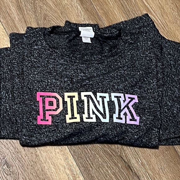 VS Pink Sleepwear 🌼🌸 - Picture 5 of 10